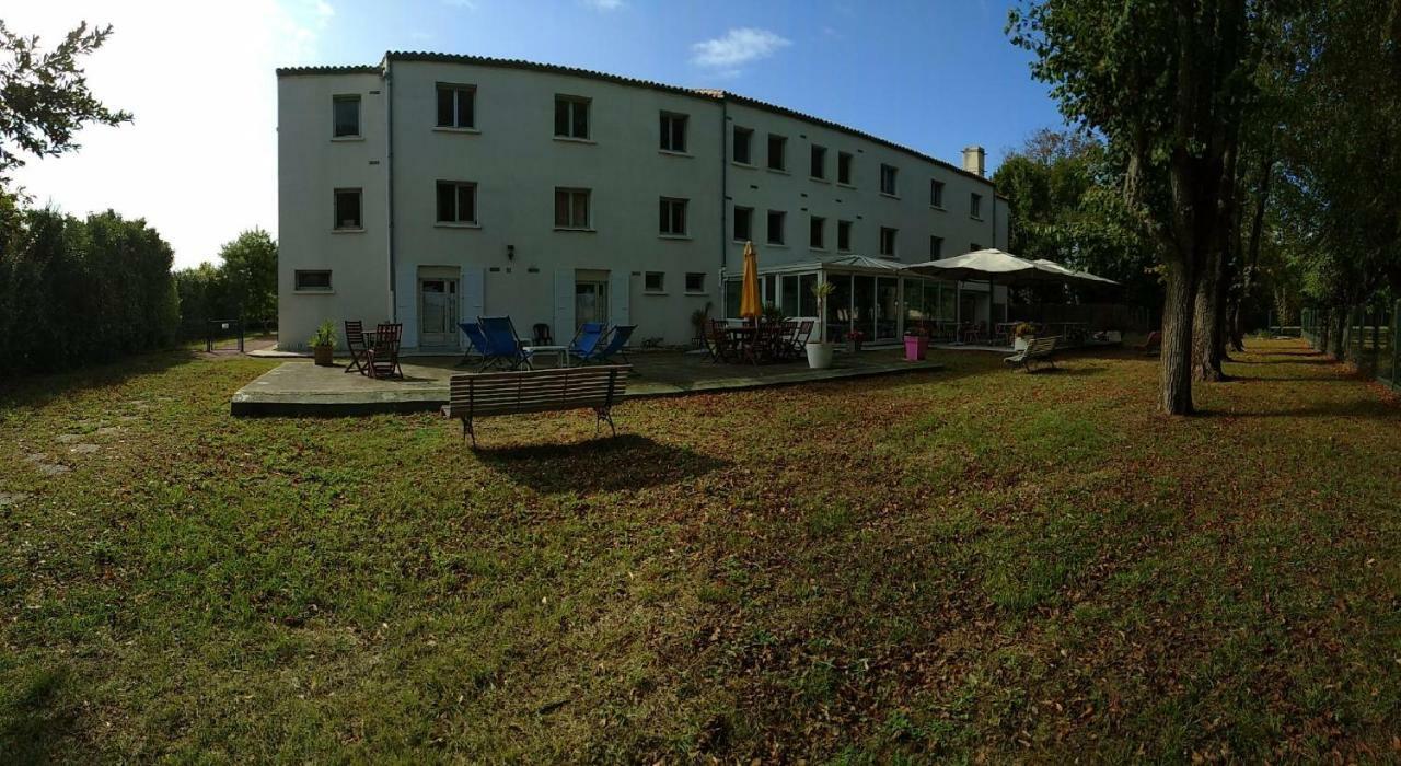 Hotel L'Echappee D'Oleron Saint-Georges-d'Oleron Exteriör bild